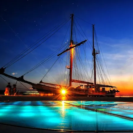 Апартаменти Ena *