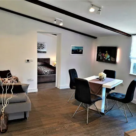 Ena Apartment