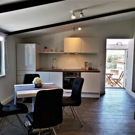 Ena Apartment